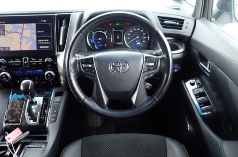 2022 Toyota Alphard 2,5L 2022 Cyprus