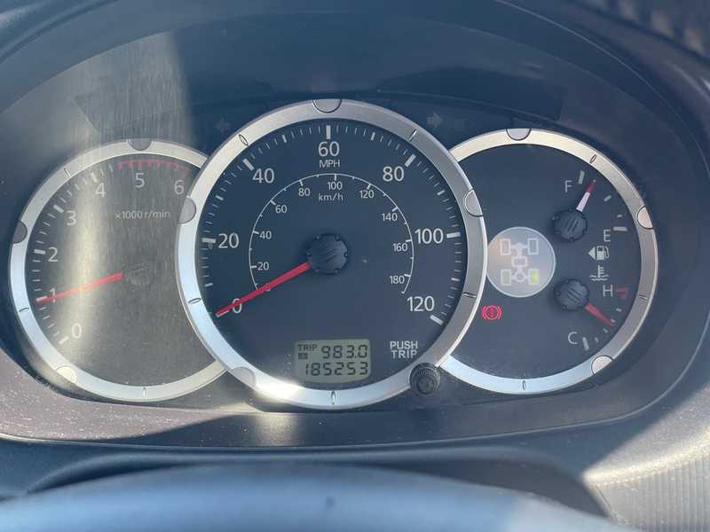 2013 Mitsubishi L200 2,4L 2013 Cyprus