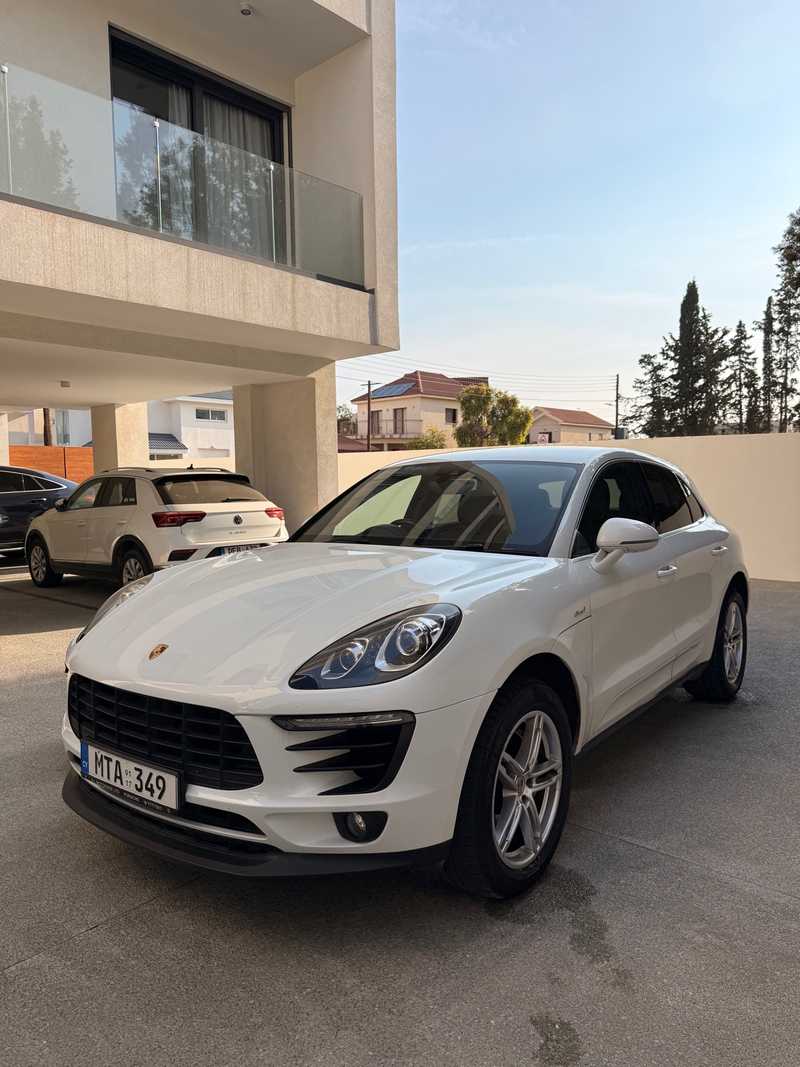 2017 Porsche Macan 3,0L 2017 Cyprus