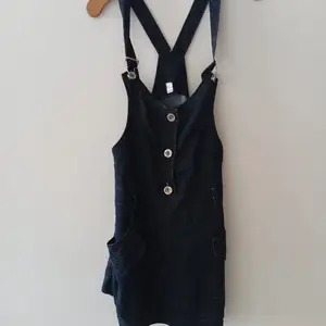 Denim Pinafore Dress, Επαρχία Λεμεσού — Άγιος Αθανάσιος