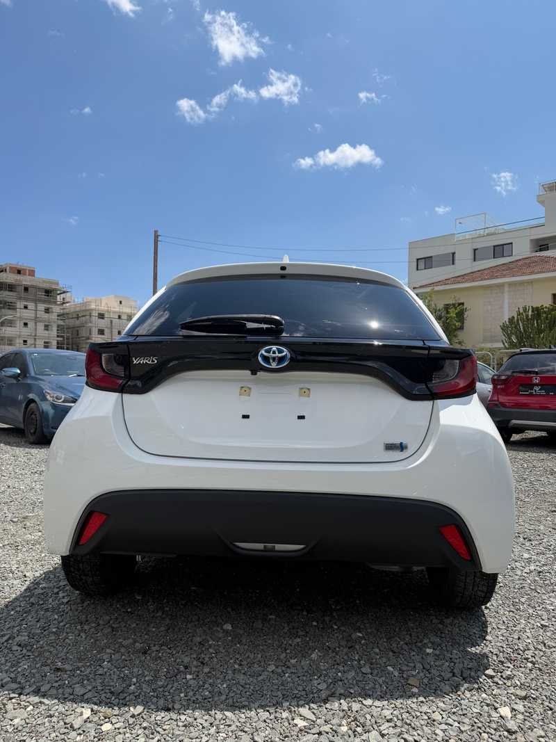 2022 Toyota Yaris 1,5L 2022 Cyprus