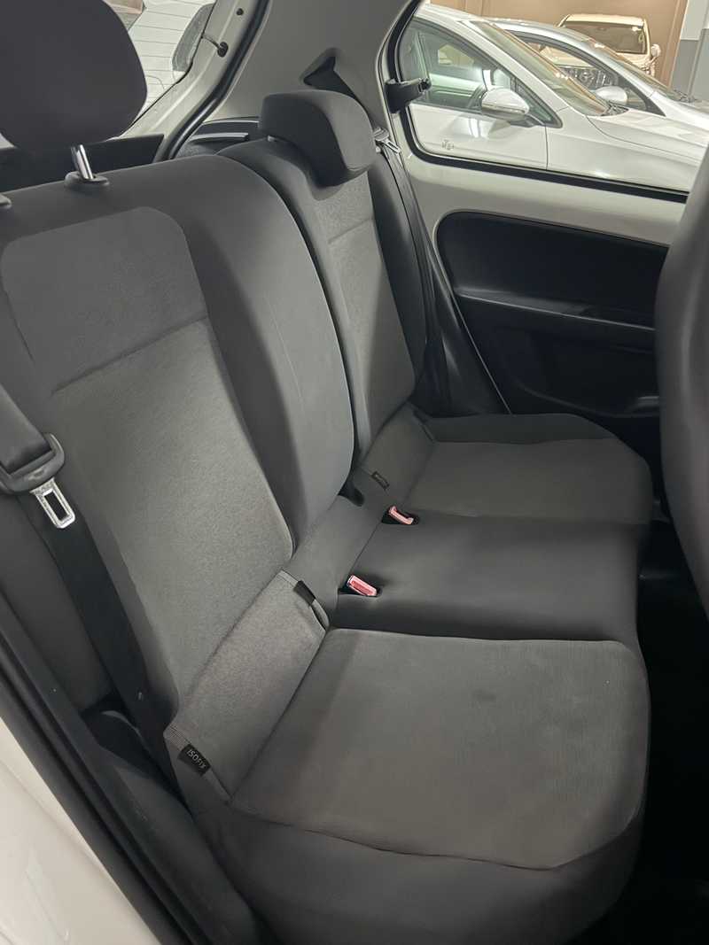 2015 Volkswagen UP 1,0L 2015 Cyprus