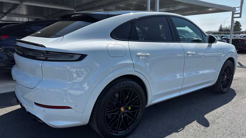 2025 Porsche Cayenne 3,0L 2025 Cyprus