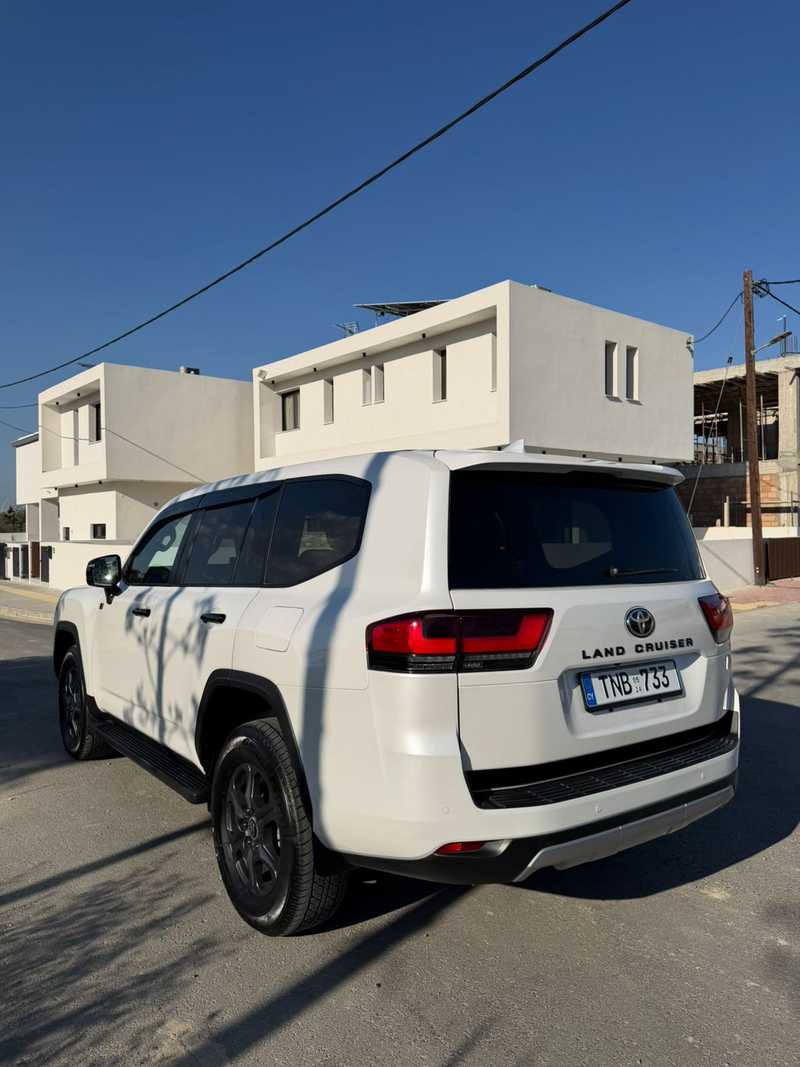 2024 Toyota Land Cruiser 300 3,3L 2024 Cyprus