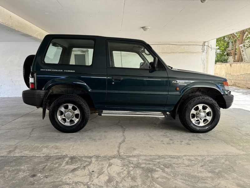 1999 Mitsubishi Pajero 2,5L 1999 Cyprus
