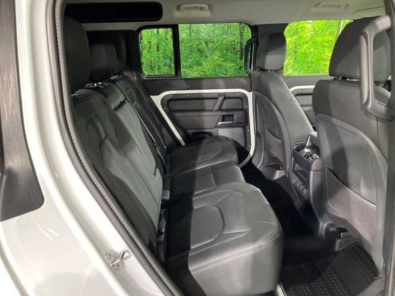 2024 Land Rover Defender 3,0L 2024 Cyprus