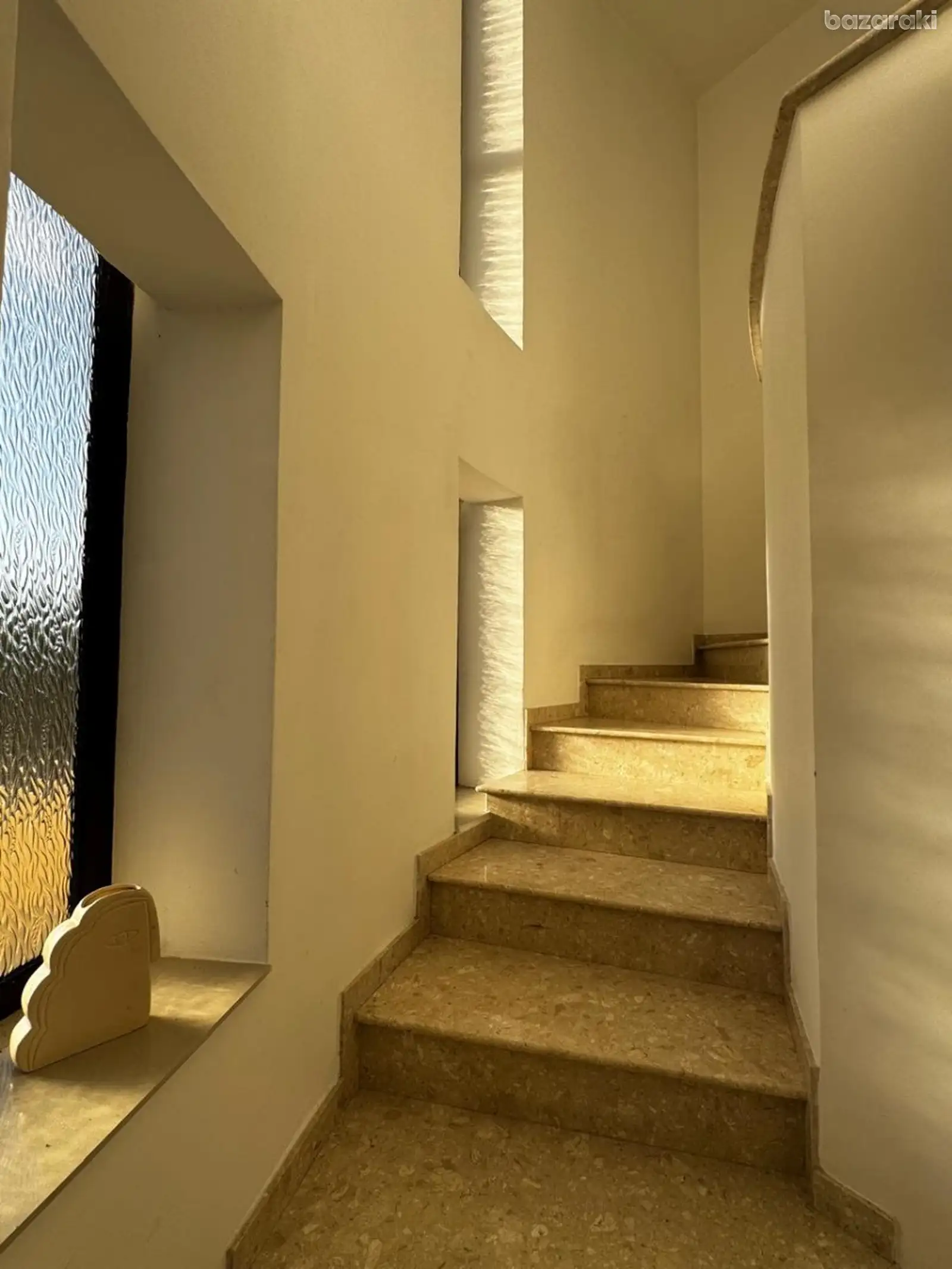 House, 3 bedrooms — 12