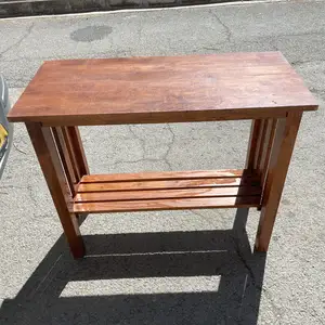 Side table, Επαρχία Λάρνακας — Λάρνακα - Φοινικούδες
