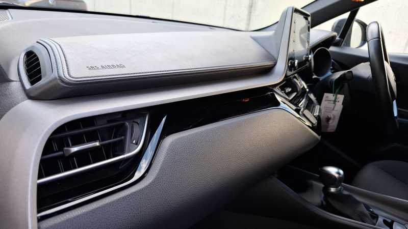 2021 Toyota C-HR 1,8L 2021 Cyprus