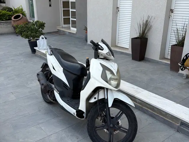 Sym symphony 150cc, Επαρχία Λεμεσού — Λεμεσός - Μέσα Γειτονιά