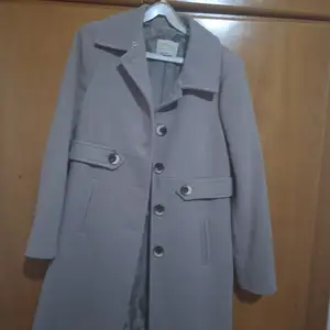 New coat, Επαρχία Λάρνακας — Δροσιά