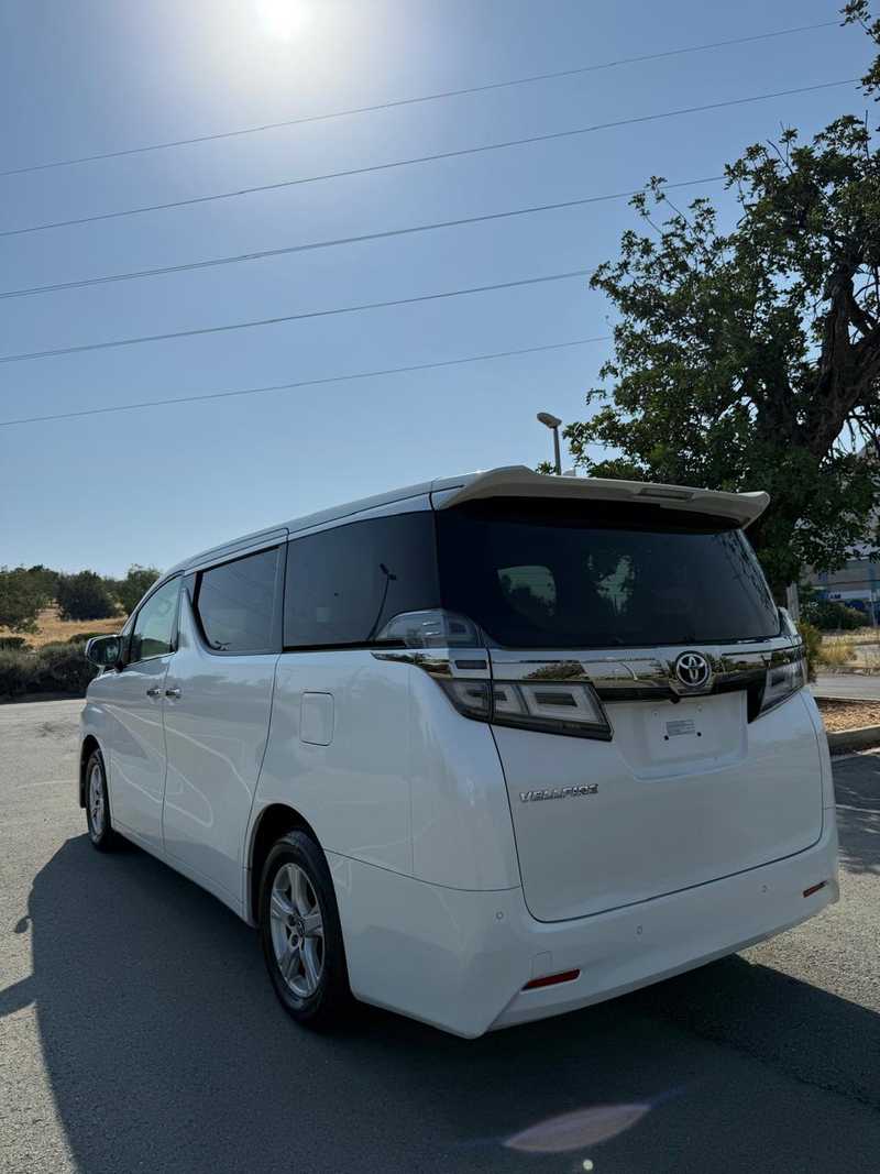 2020 Toyota Vellfire 2,5L 2020 Cyprus