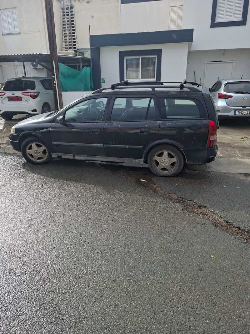 2001 Opel, Vauxhall Astra 1,6L 2001 Cyprus