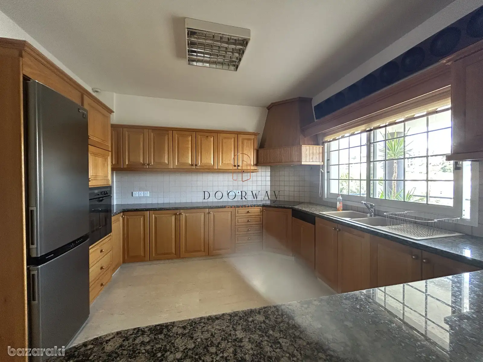 House, 3 bedrooms — 5