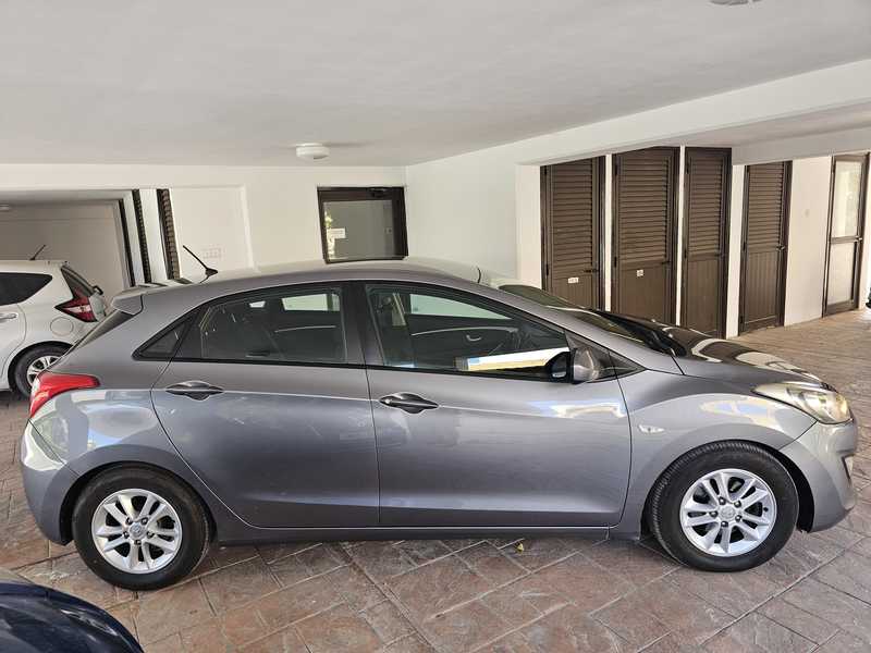 2014 Hyundai i30 1,6L 2014 Cyprus