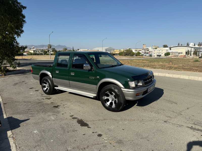 2000 Chevrolet Luv 3,0L 2000 Cyprus