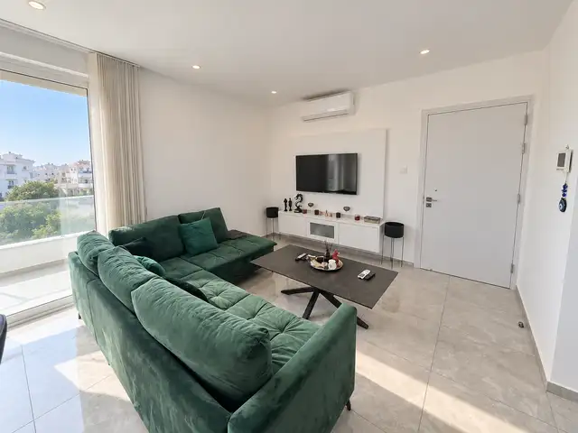 2-bedroom penthouse for sale, Larnaca — Larnaka - Kamares