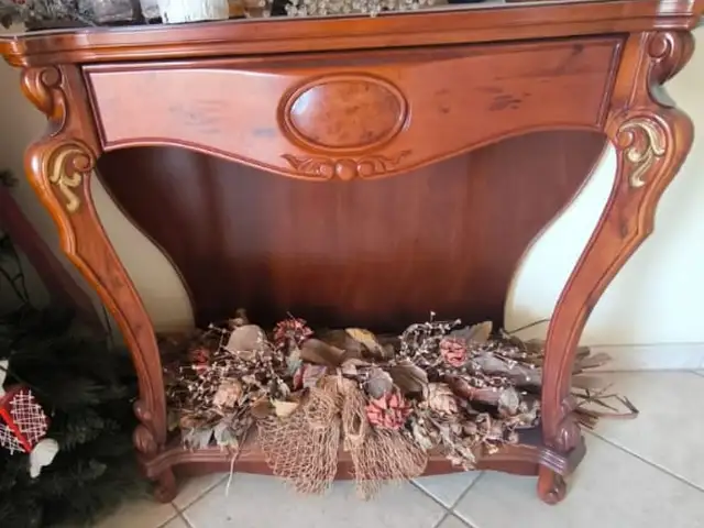 Classic wood mirror set, Nicosia — Nea Ledras