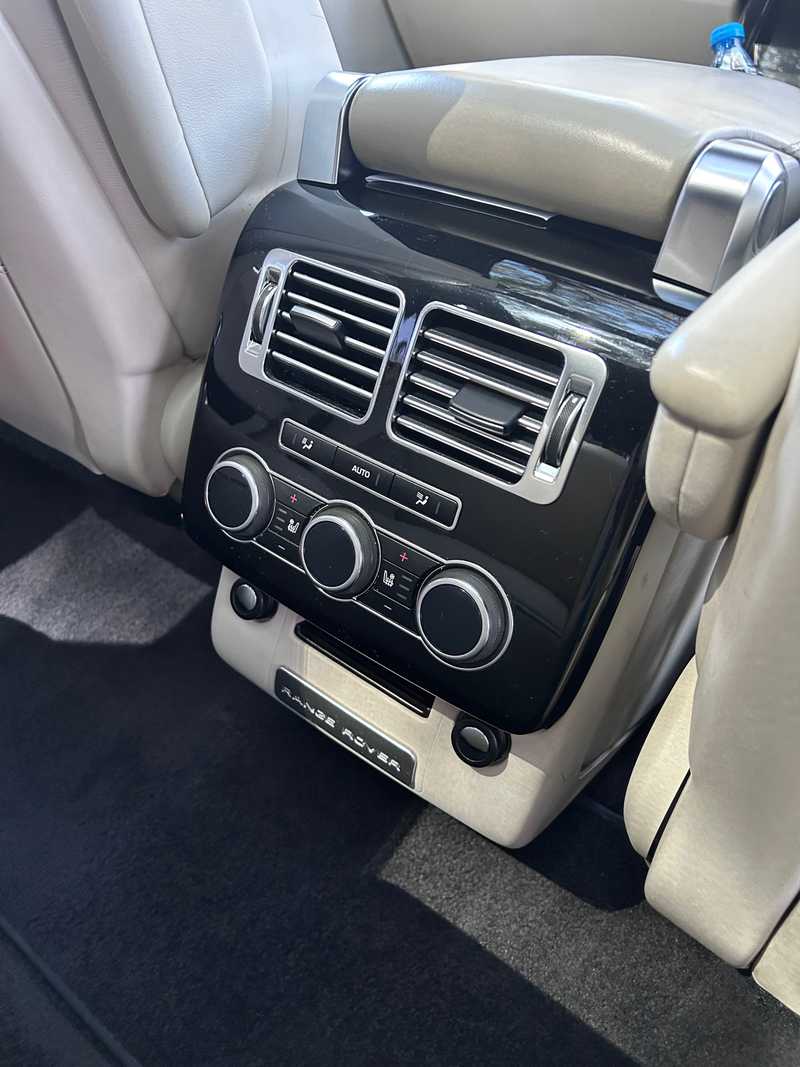 2014 Land Rover Range Rover Vogue 4,4L 2014 Cyprus