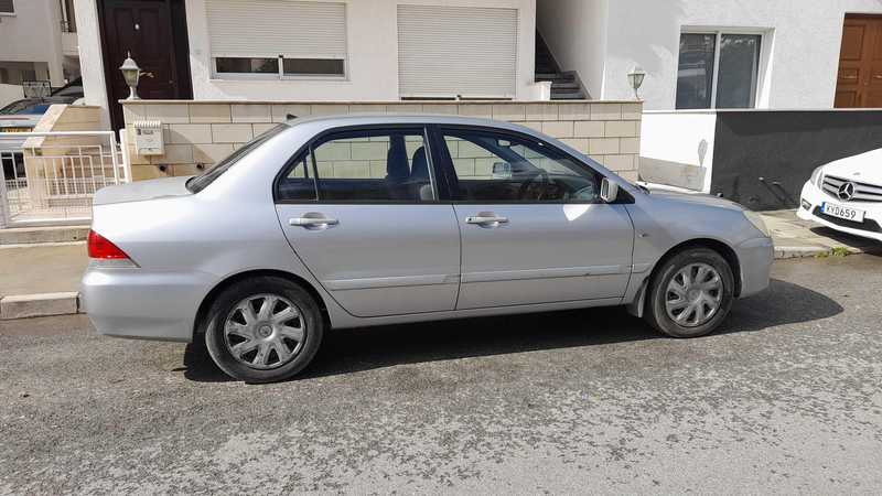 Mitsubishi Lancer 1,3L 2005