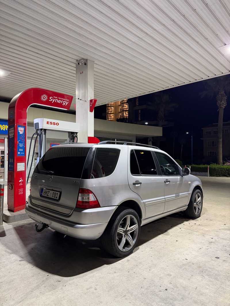2004 Mercedes-Benz M-Class 2,7L 2004 Cyprus
