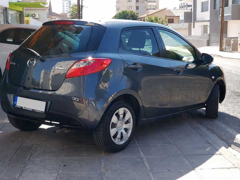 Mazda Demio 1,3L 2011