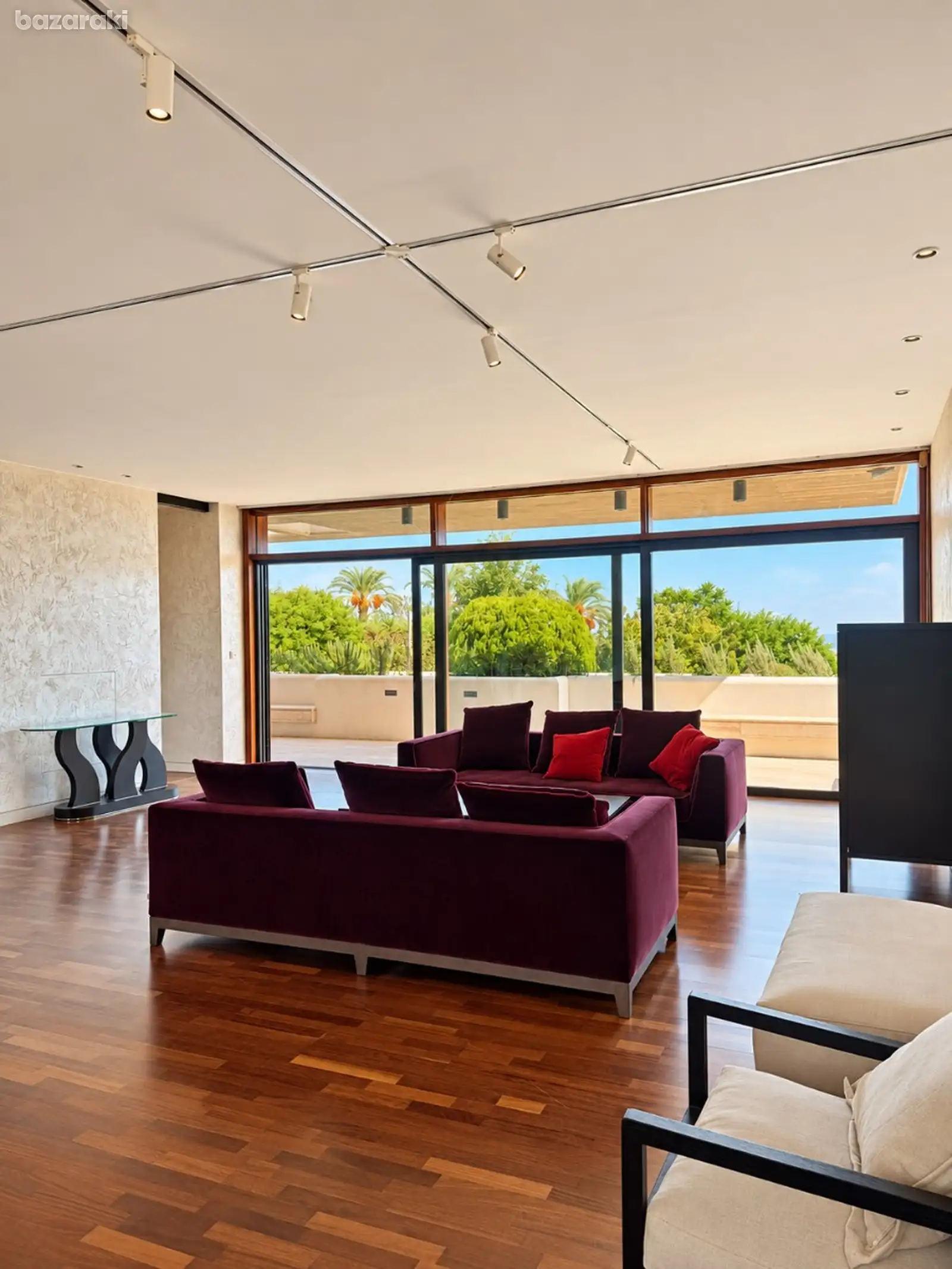 Villa, 6 bedrooms — 4