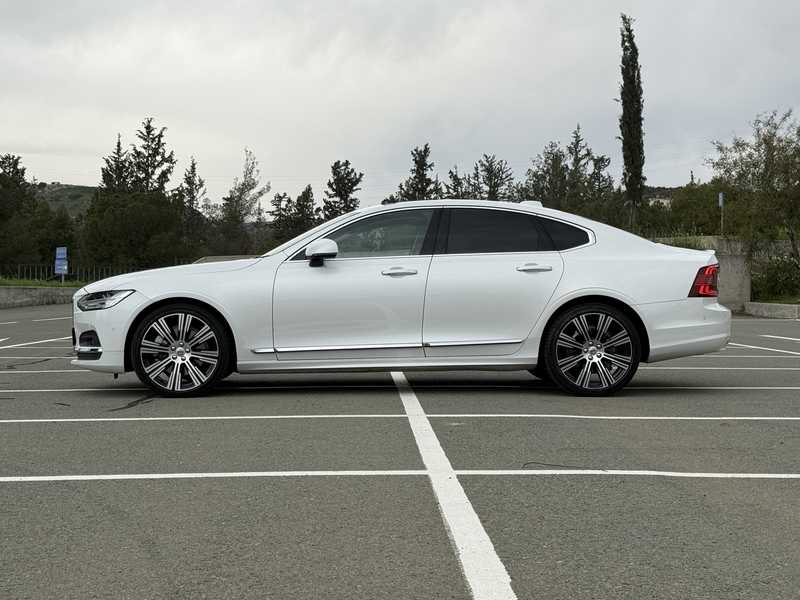 2022 Volvo S90 2,0L 2022 Cyprus