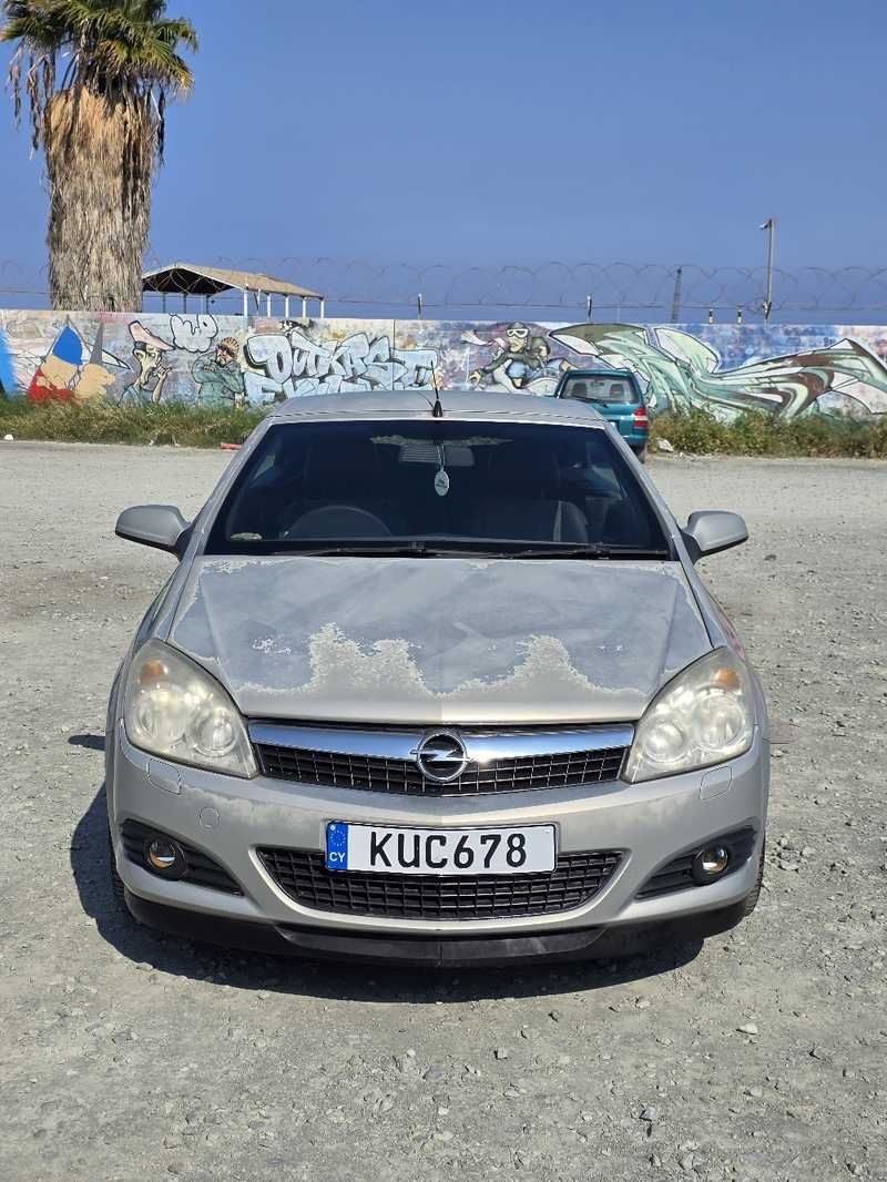 2008 Opel, Vauxhall Astra 1,6L 2008 Cyprus