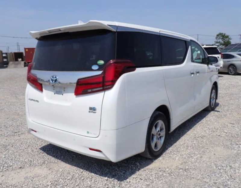 2022 Toyota Alphard 2,5L 2022 Cyprus