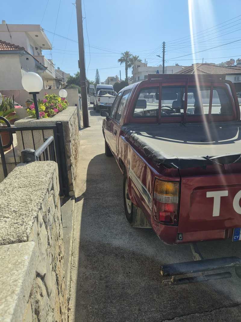 1994 Toyota Hilux 2,8L 1994 Cyprus