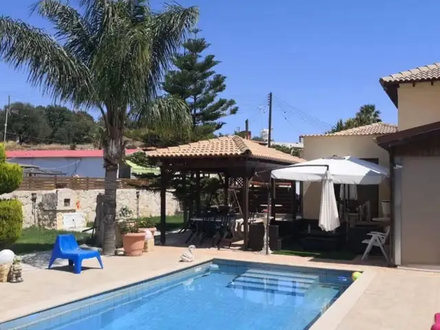 3-bedroom detached house to rent, Limassol — Apesia