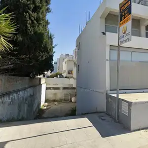 Αποθήκες στην λεωφορου σροβολου, Επαρχία Λευκωσίας — Στρόβολος - Άγιος Βασίλειος