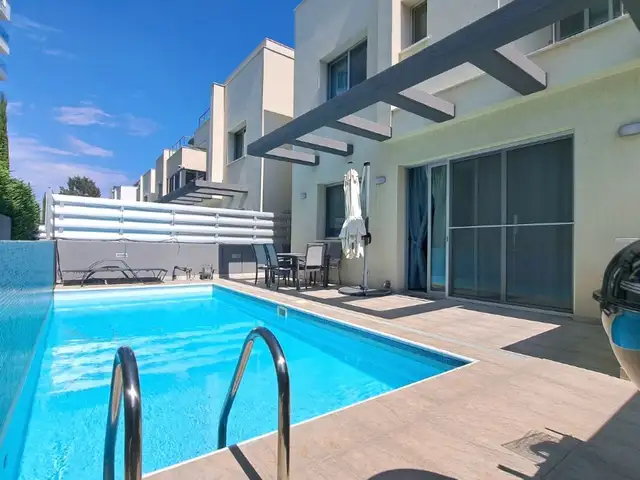 4-bedroom villa to rent, Limassol — Germasogeia Tourist Area