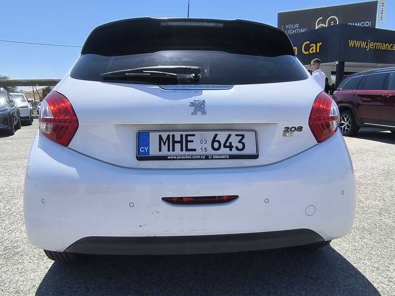2015 Peugeot 208 1,4L 2015 Cyprus