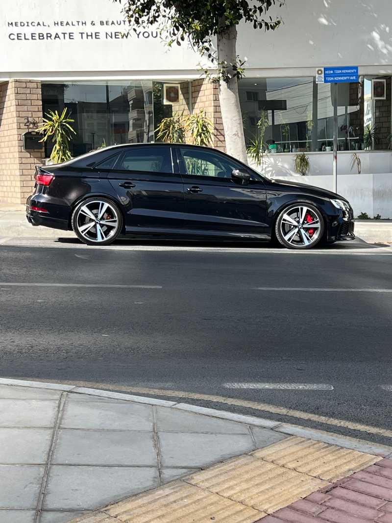 2017 Audi RS3 2,5L 2017 Cyprus