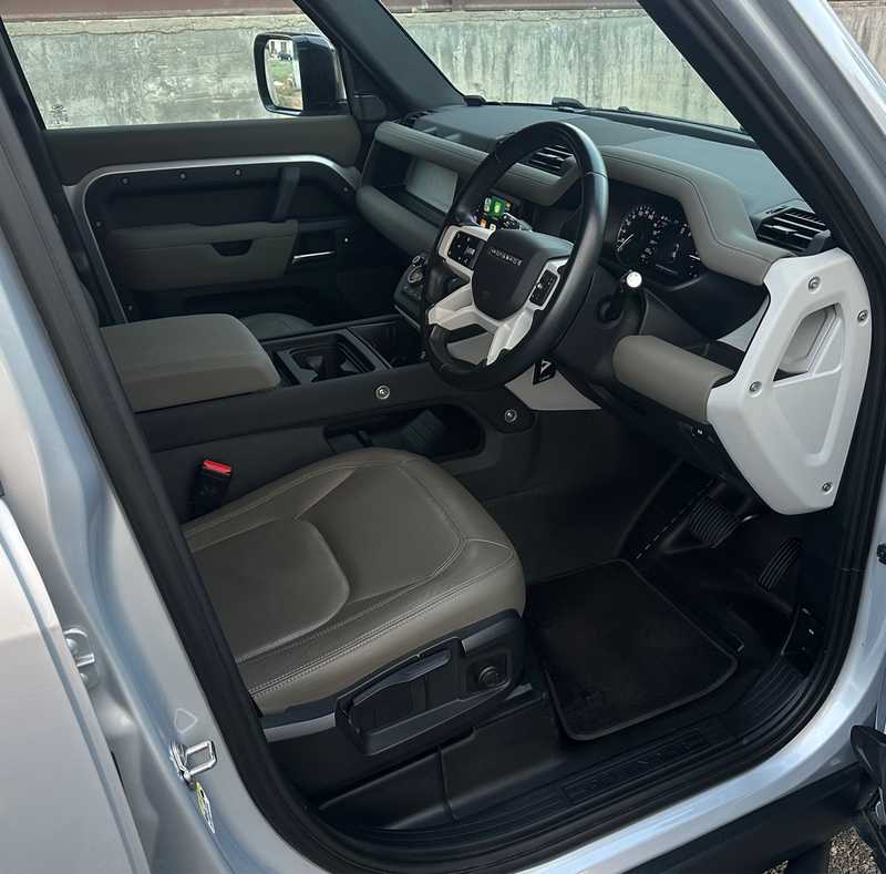 2023 Land Rover Defender 3,0L 2023 Cyprus