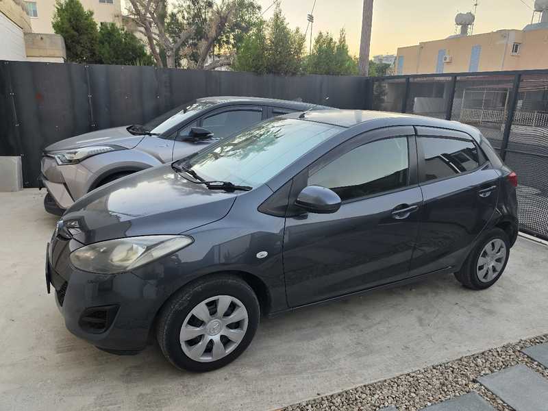 Mazda Demio 1,3L 2012