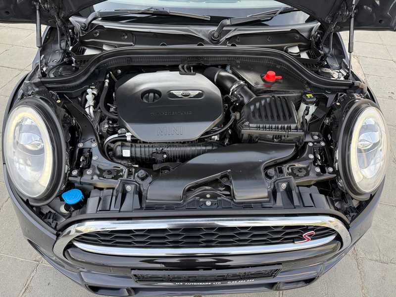 2017 Mini Convertible 2,0L 2017 Cyprus