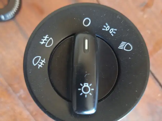Skoda Octavia Switches and Misc, Limassol — Ypsonas