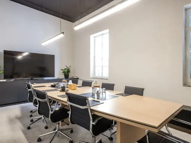 Offices in historical centre, Επαρχία Λεμεσού — Λεμεσός - Αγία Νάπα - 2