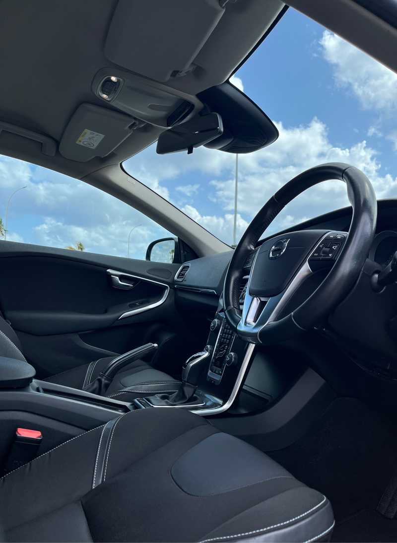 2017 Volvo V40 1,6L 2017 Cyprus