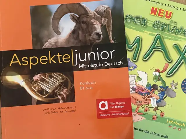 German textbooks - aspekte junior b1 + der grune max, Επαρχία Λεμεσού — Γερμασόγεια Τουριστική Περιοχή