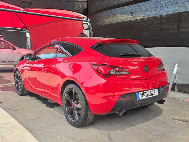 2015 Opel, Vauxhall Astra 2,0L 2015 Cyprus