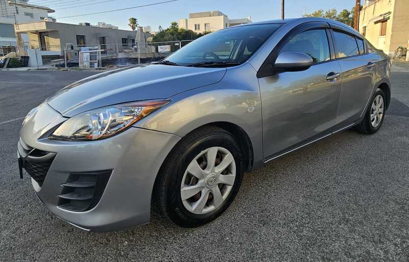 Mazda Axela 1,5L 2011