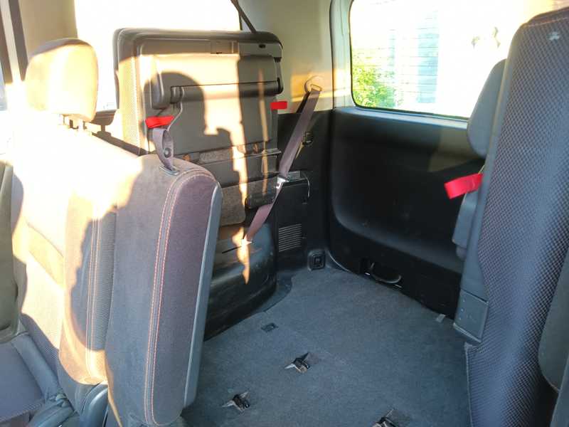 2010 Nissan Serena 2,0L 2010 Cyprus