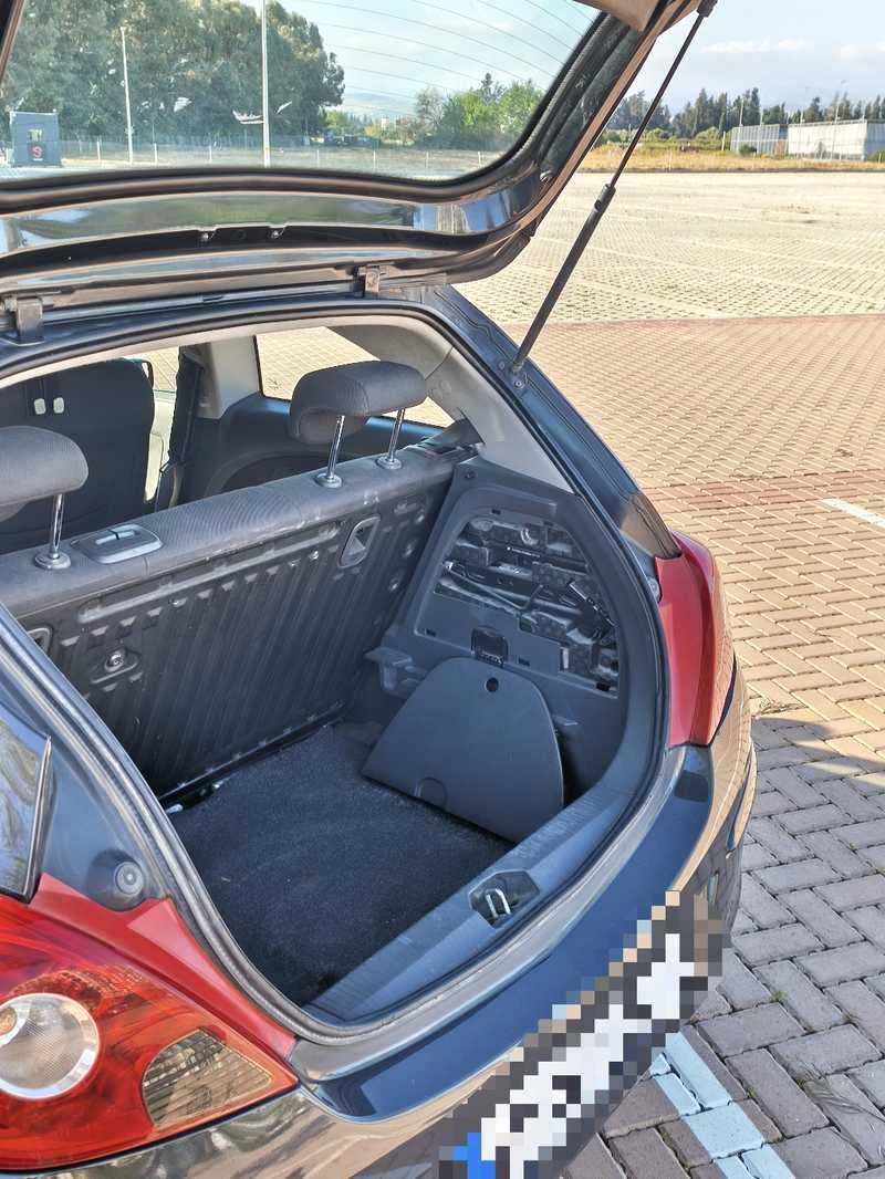 2012 Opel, Vauxhall Corsa 1,7L 2012 Cyprus