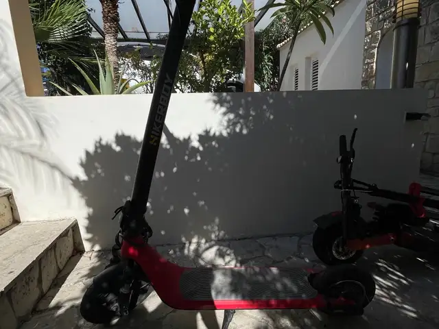 E- scooters, Paphos — Pegeia