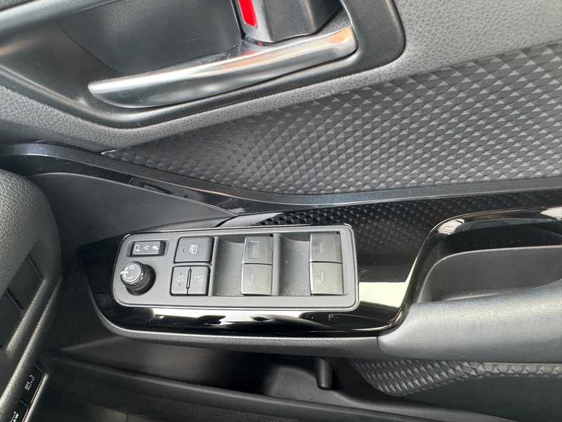 2021 Toyota C-HR 1,8L 2021 Cyprus