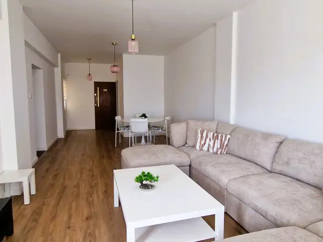 3-bedroom apartment for sale, Larnaca — Larnaka - Harbor